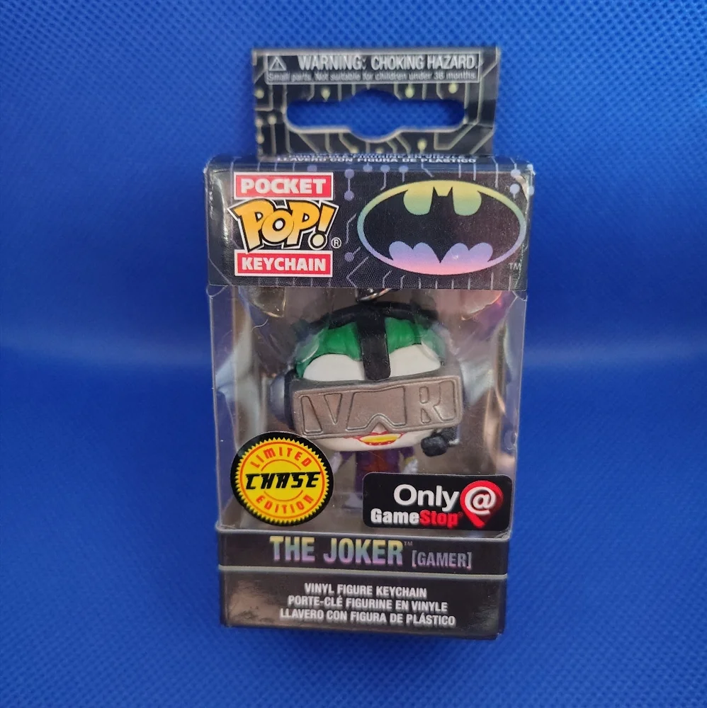 The Joker Gamer Pocket Pop! Keychain - Picture 1 of 5